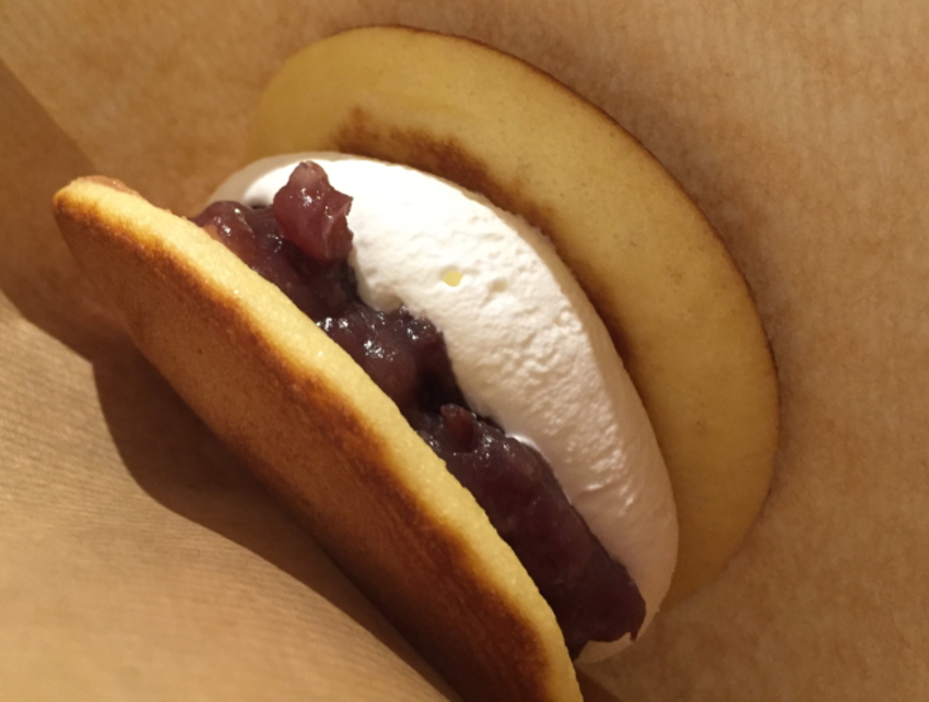 ラコリーナ近江八幡　生どら焼き