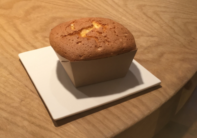 ラコリーナ近江八幡　カステラ